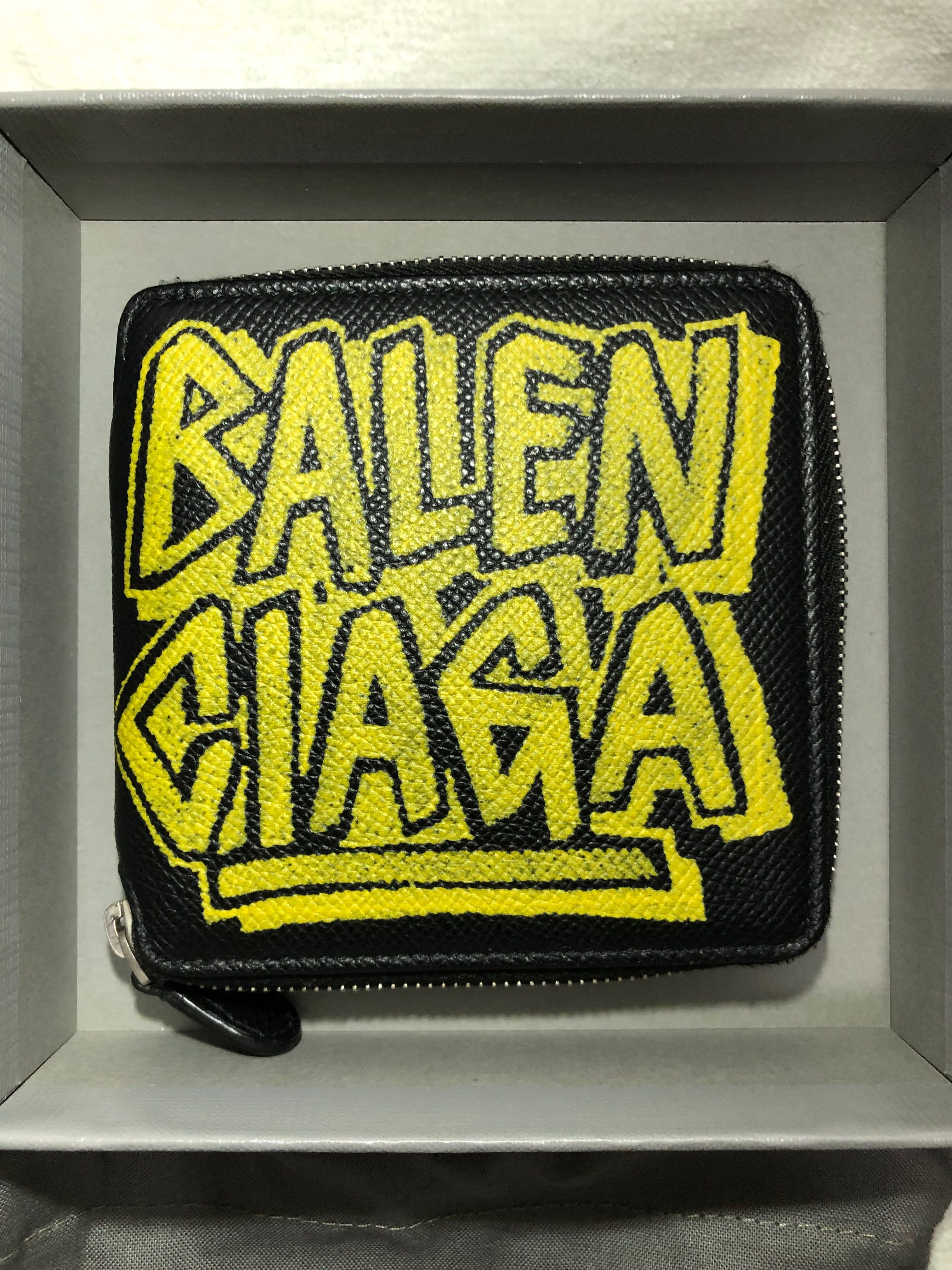 BALENCIAGA Graffiti Round Zipper Wallet ”Black/Yellow”