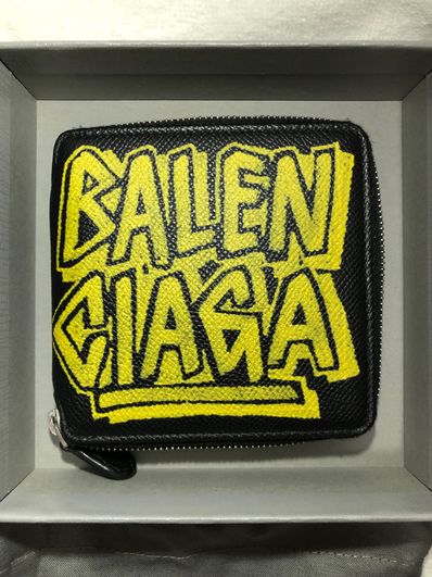 BALENCIAGA Graffiti Round Zipper Wallet ”Black/Yellow”