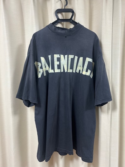 BALENCIAGA MENS Tape Type T-shirt Medium Fit "Black"