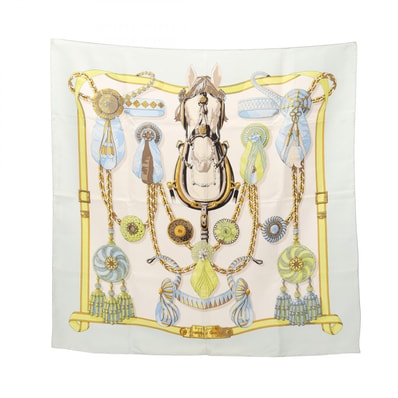 エルメス HERMES カレ90 Frontaux et Cocardes スカーフ 衣料品 シルク シルク レディース グリーン系 / マルチカラー 【中古】
