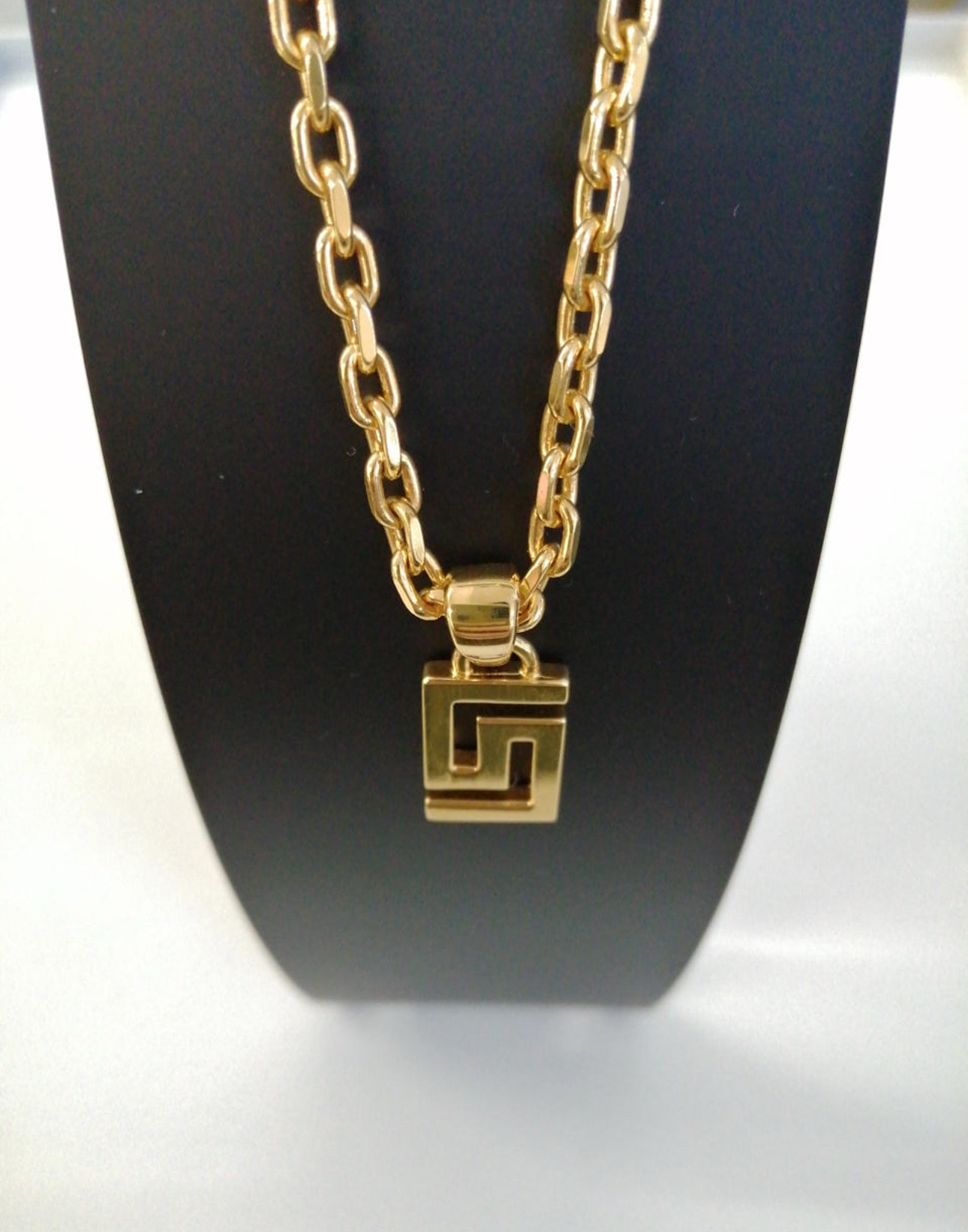 VERSACE