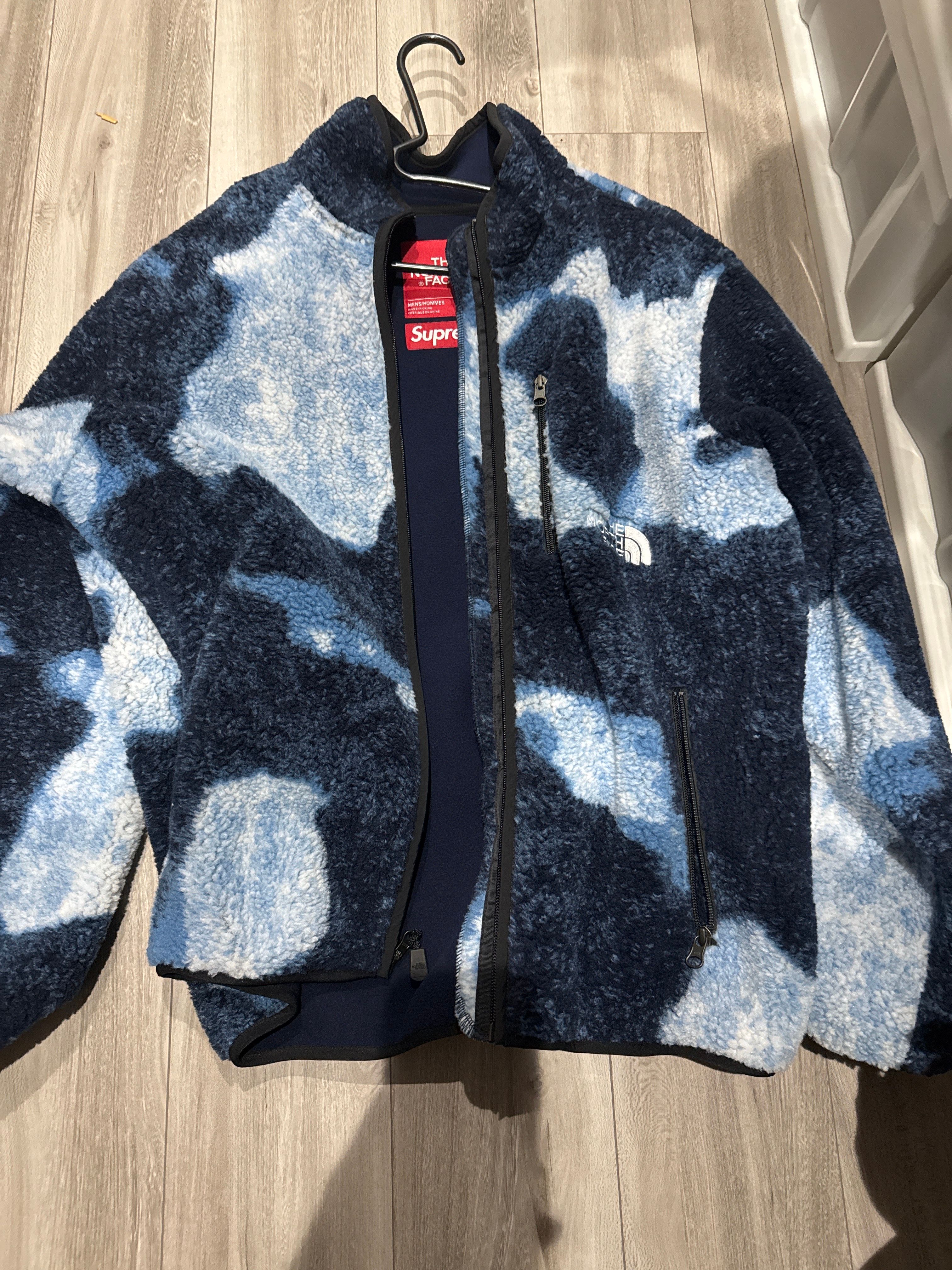 Supreme x The North Face Bleached Denim Print Fleece Jacket "Indigo"