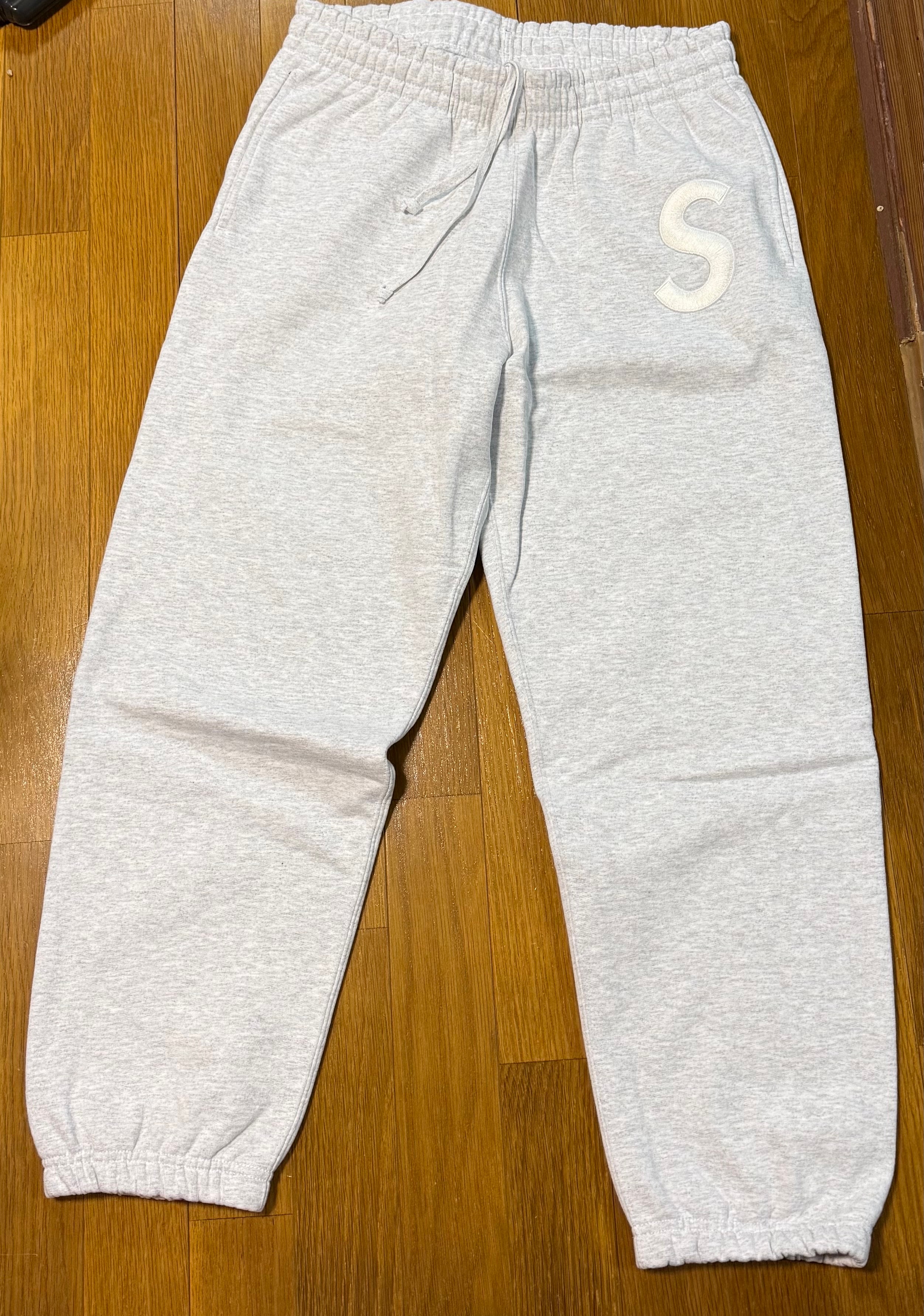 Supreme S Logo Sweatpant "Ash Grey"