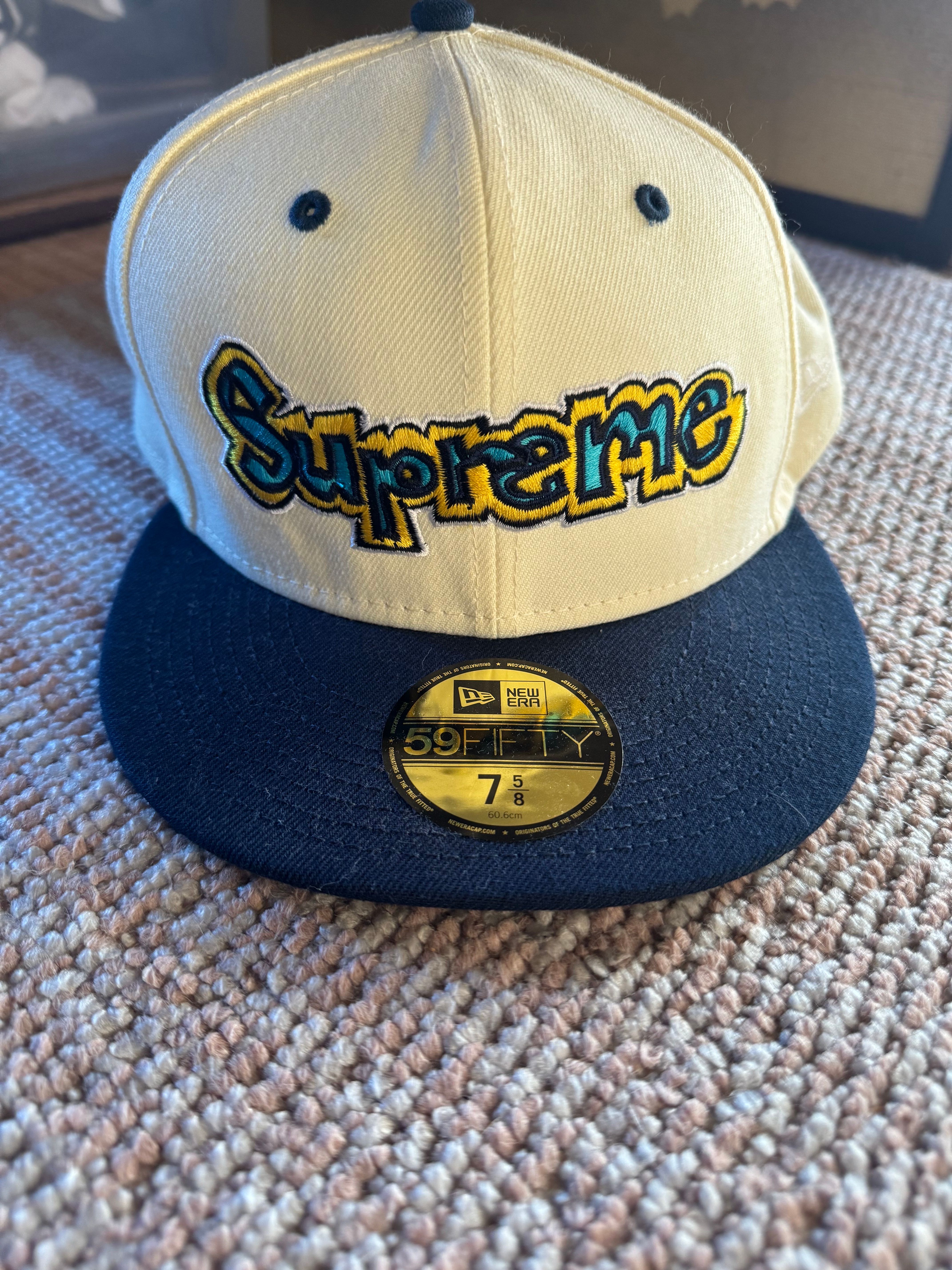 Supreme Gonz Logo New Era® "Natural"