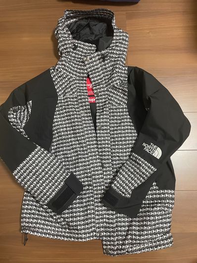 Supreme x The North Face Studded Mountain Light Jacket "Black"