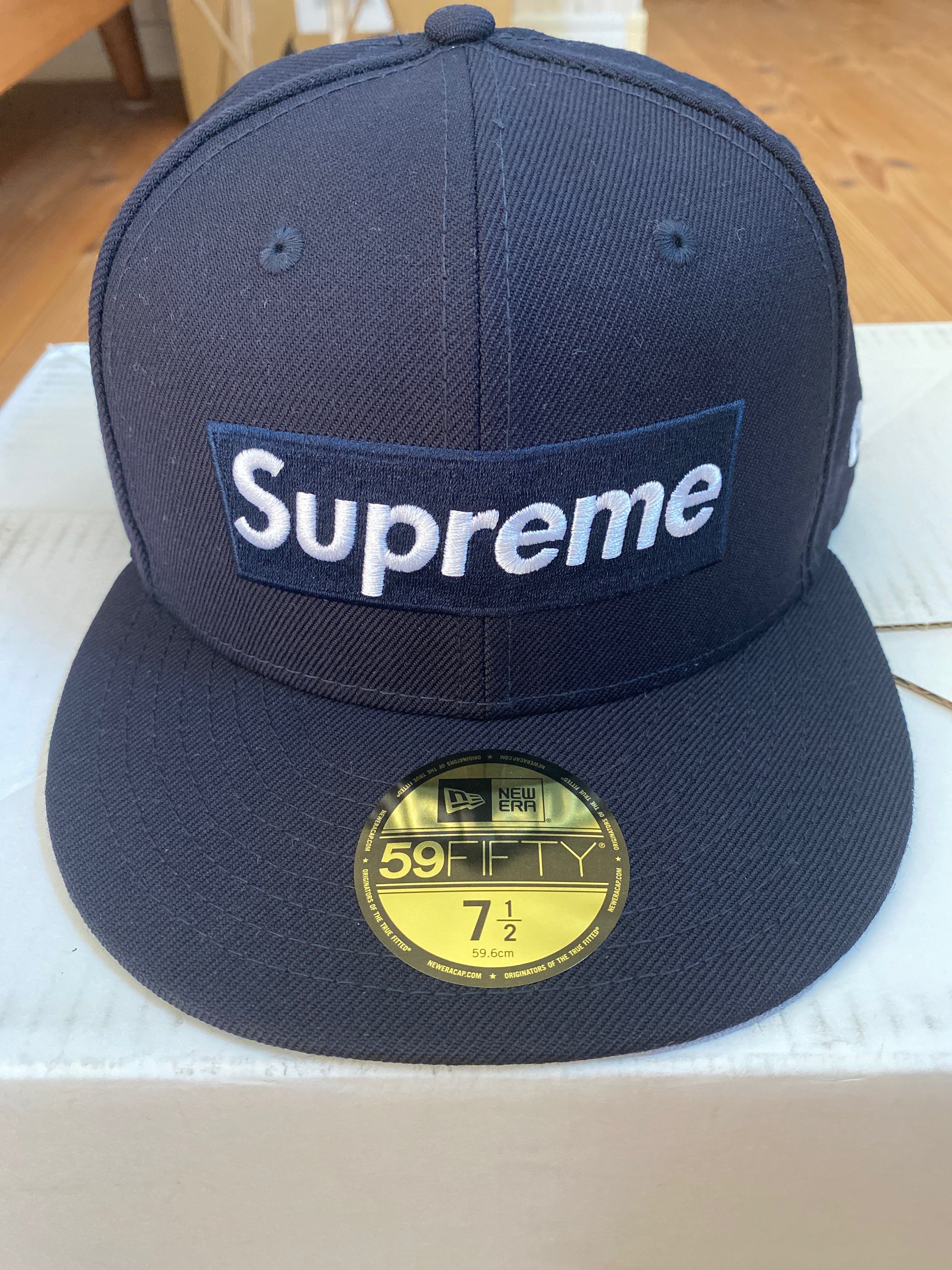 Supreme World Famous Box Logo New Era® "Navy"