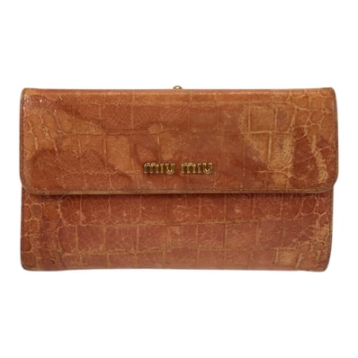 MIUMIU ミュウミュウ 型押し ピンクベージュ ゴールド金具 レザー 折財布 コンパクトウォレット 600580 【中古】