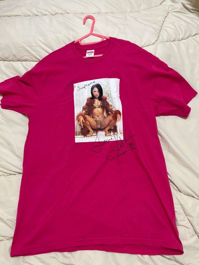 Supreme Lil Kim Tee "Pink"