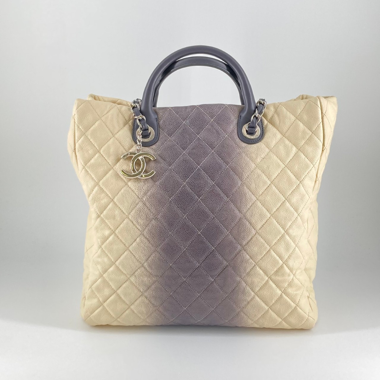 CHANEL(シャネル) マトラッセ  グラデーション 17番台 2WAY チェーン ハンドバッグ ホワイト