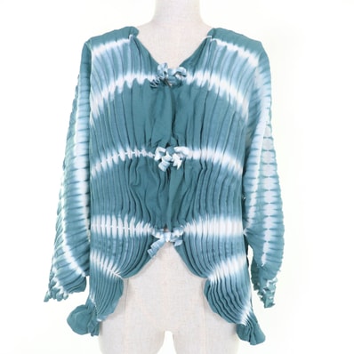 極美品 イッセイミヤケ カーディガン グリーン系 レディース 2 IM12FO607