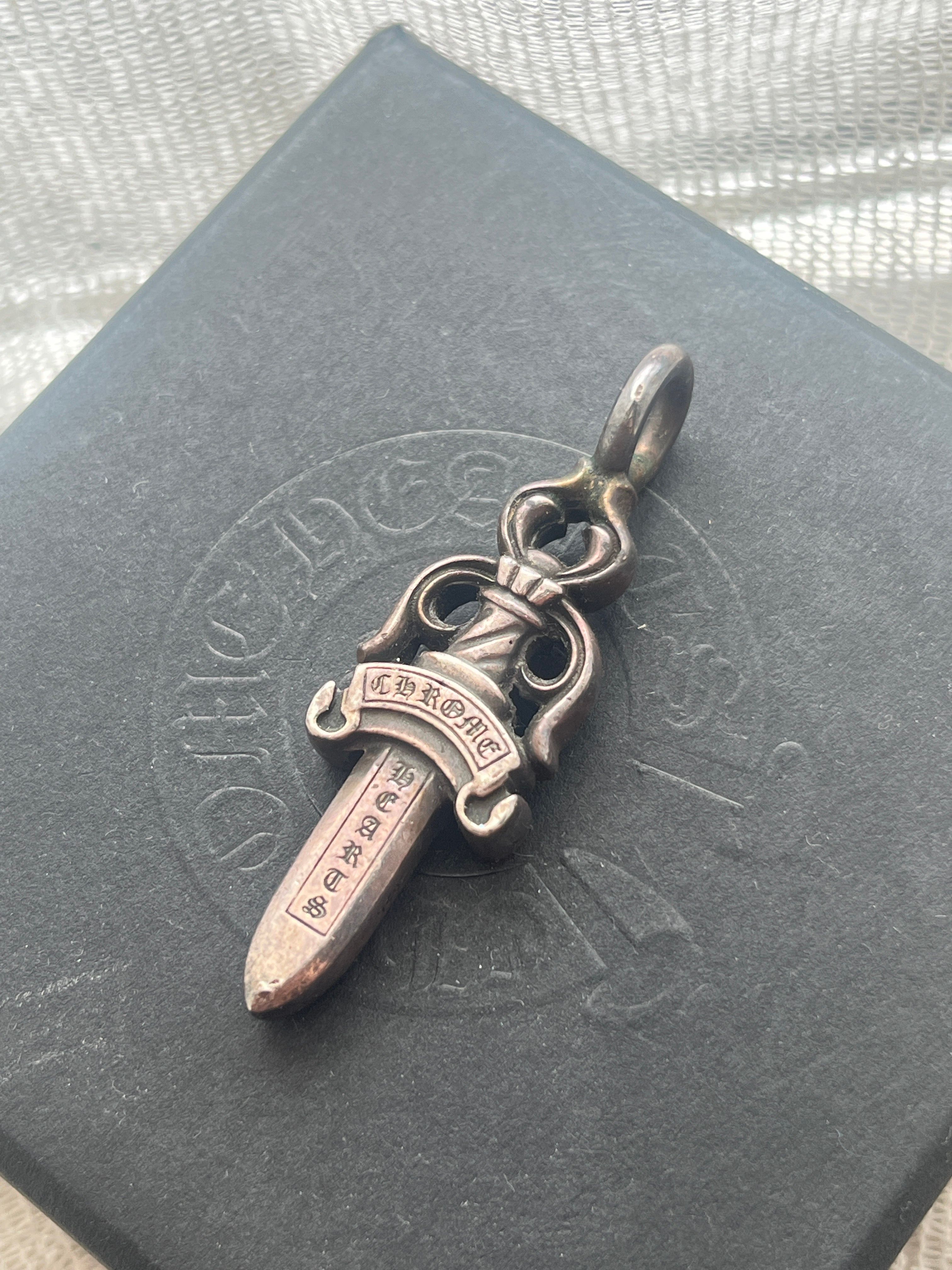 Chrome Hearts Double Dogger Pendant "Silver"