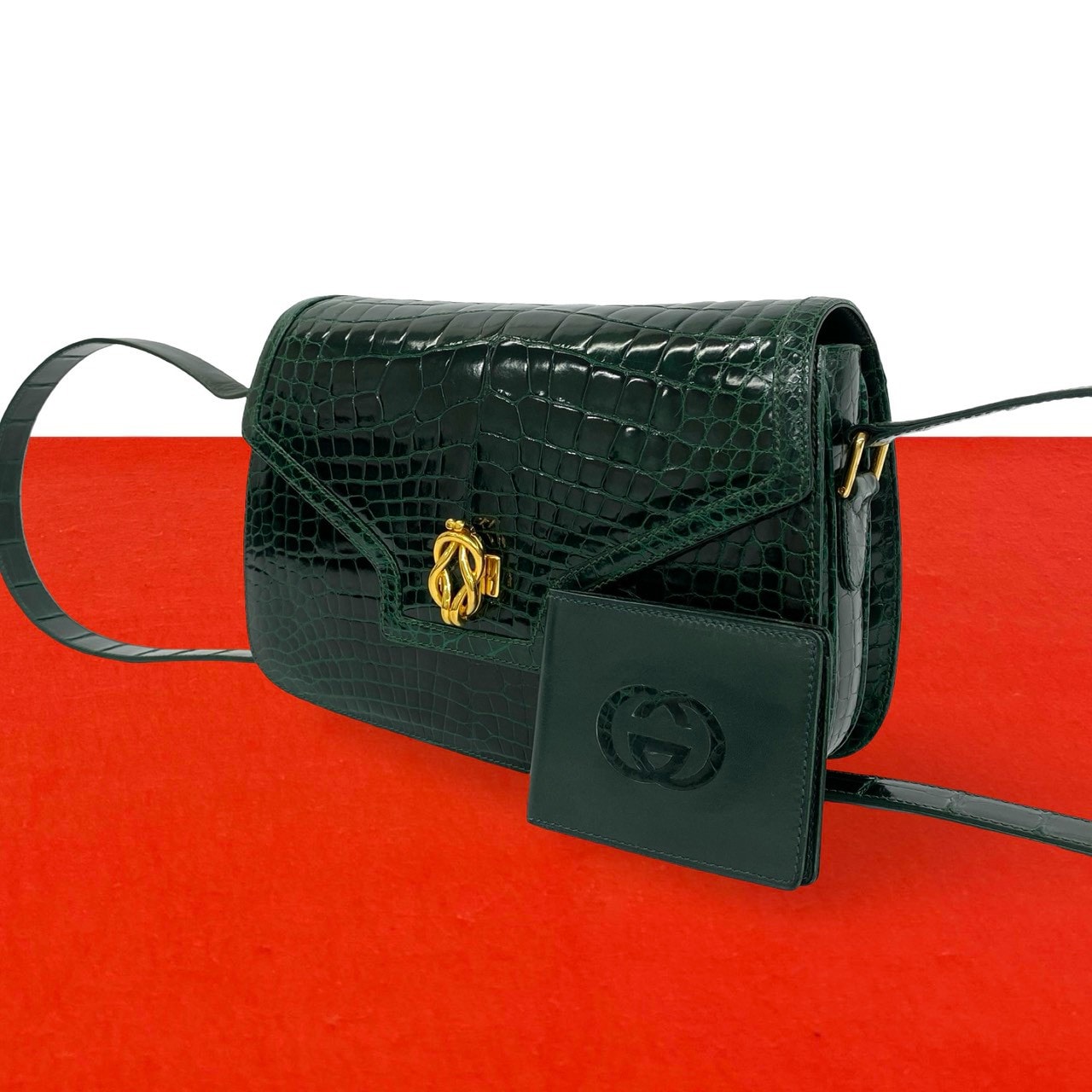 GUCCI グッチ レザー ショルダーバッグ グリーン
 32533