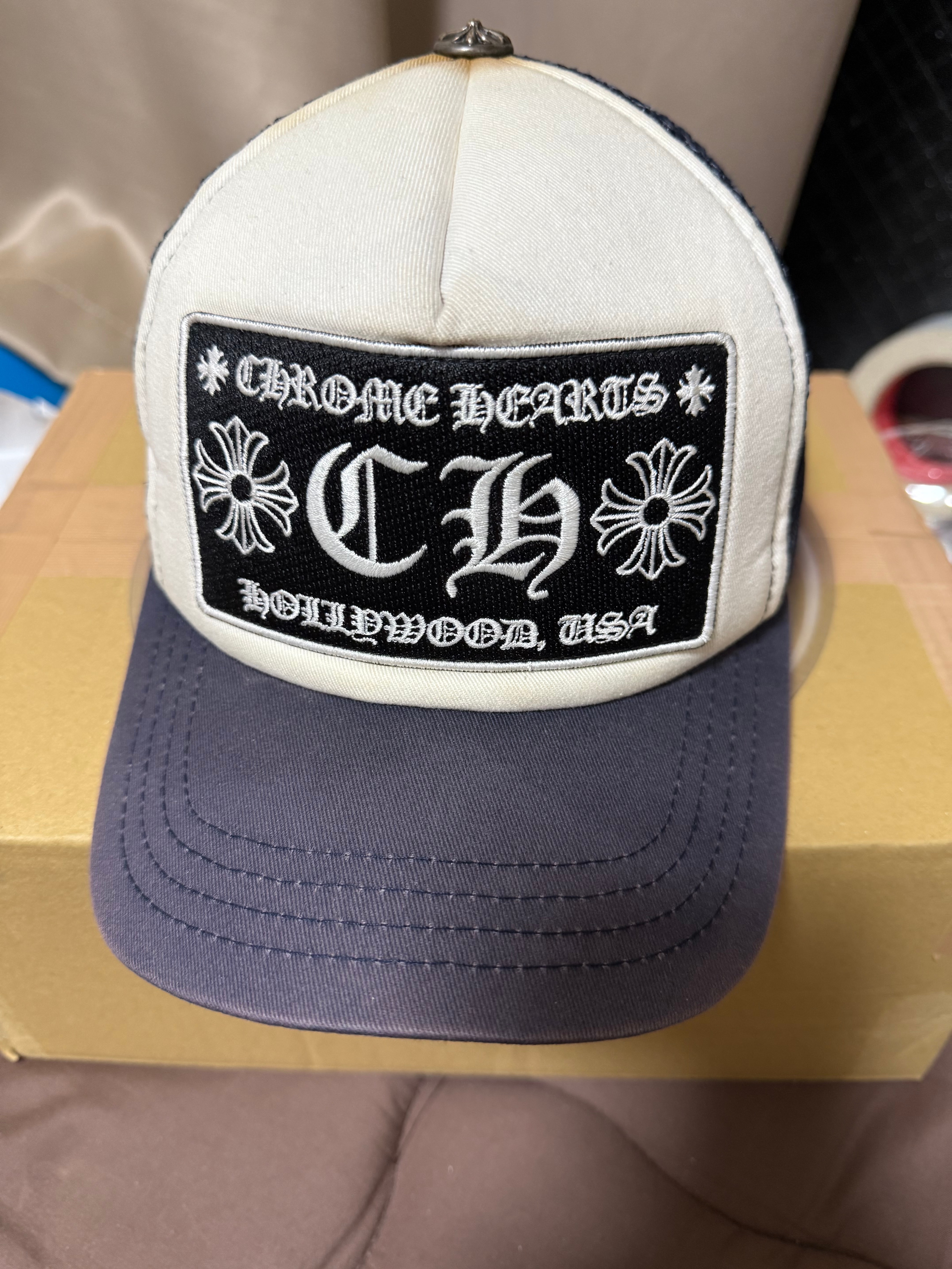 Chrome Hearts Trucker Cap CH "Black/White"