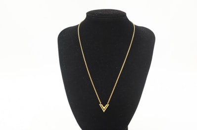 ルイヴィトン エッセンシャル・V ネックレス M61083