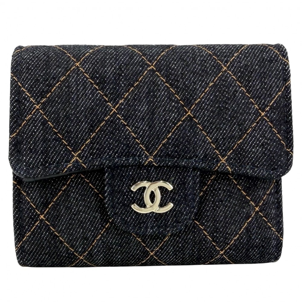 CHANEL シャネル 二つ折り財布 マトラッセ スモールウォレット ミニ財布 ココマーク デニム ネイビー 紺 ゴールド金具 レディース 美品【中古品】