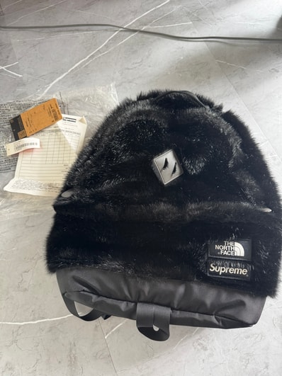 Supreme x The North Face Faux Fur Backpack "Black"