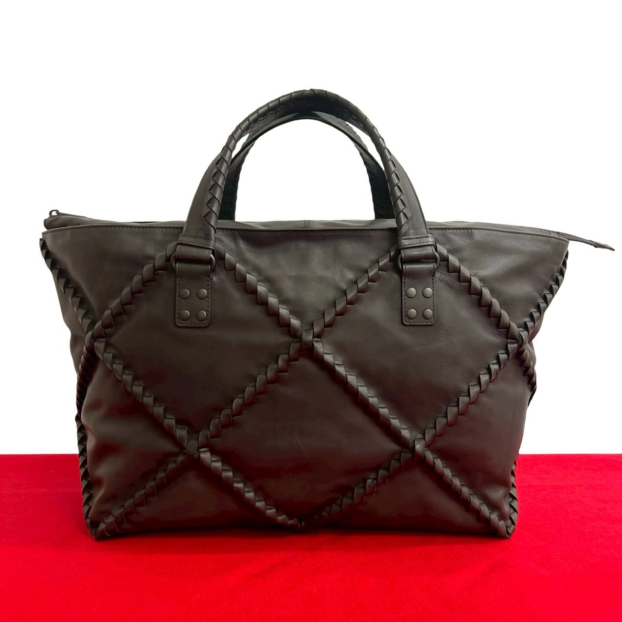 BOTTEGA VENETA ボッテガヴェネタ イントレチャート レザー ハンドバッグ ブラウン
 28874