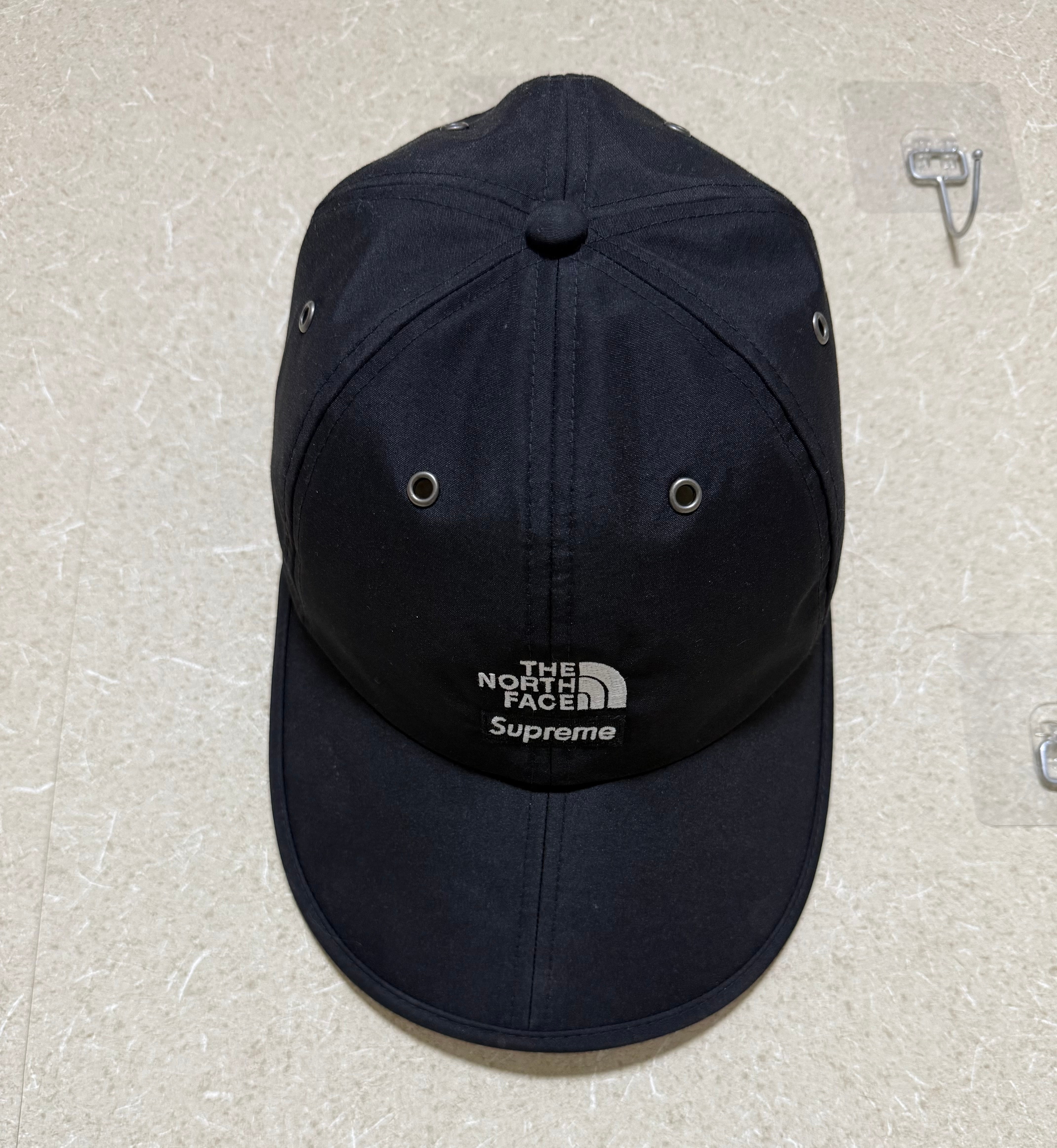 Supreme x The North Face Split 6-Panel 