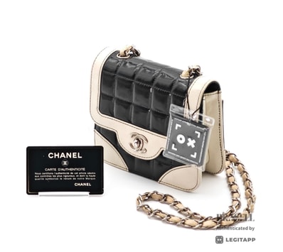 CHANEL シャネル シャネルチョコバー マトラッセ シャネルチョコバー 6629412 ショルダーバッグ Leather ブラック ホワイト レディース