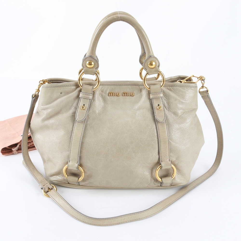 ■美品 ミュウミュウ ショルダーバッグ レザー