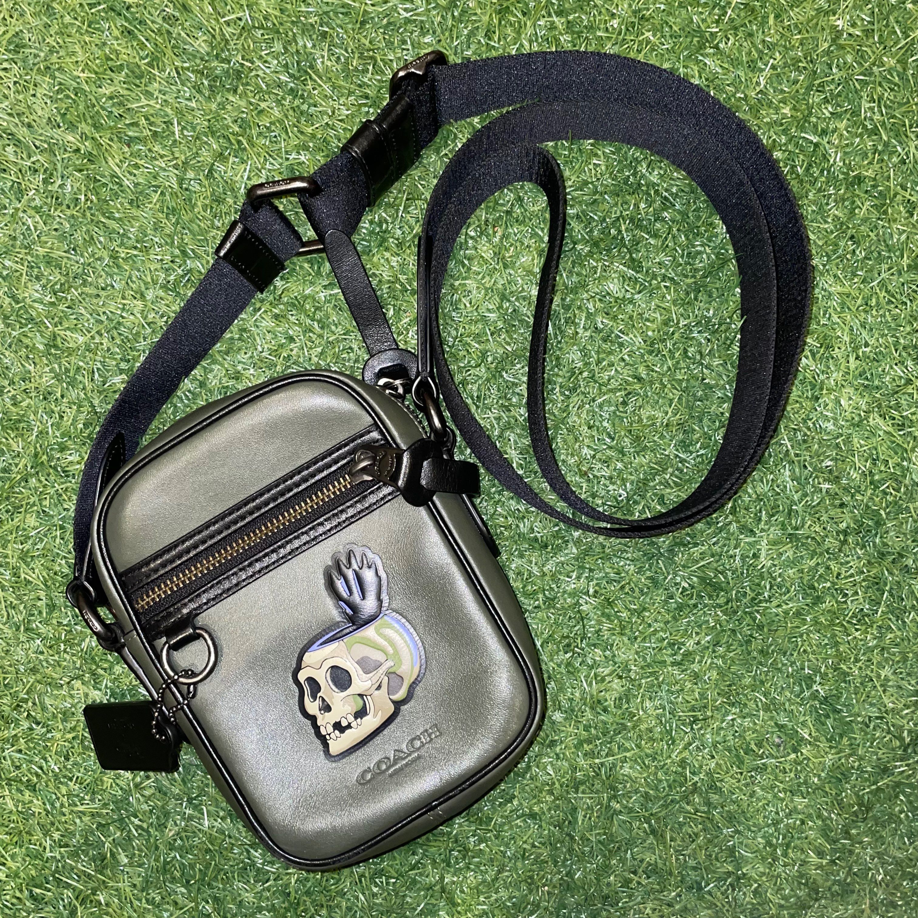 COACH × Disney Snow White and the Seven Dwarfs Skull Shoulder Bag