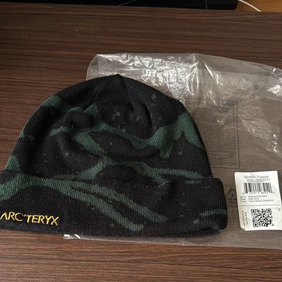 ARC'TERYX Grotto Talk X000009253 "Dark Magic"
