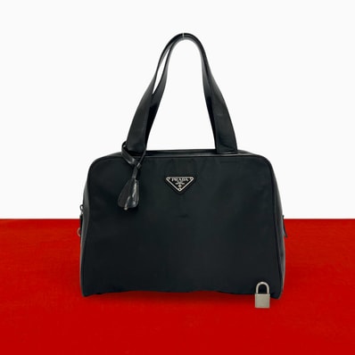 PRADA プラダ 三角 ロゴ 金具 ナイロン パテントレザー ハンドバッグ ブラック
d16-5