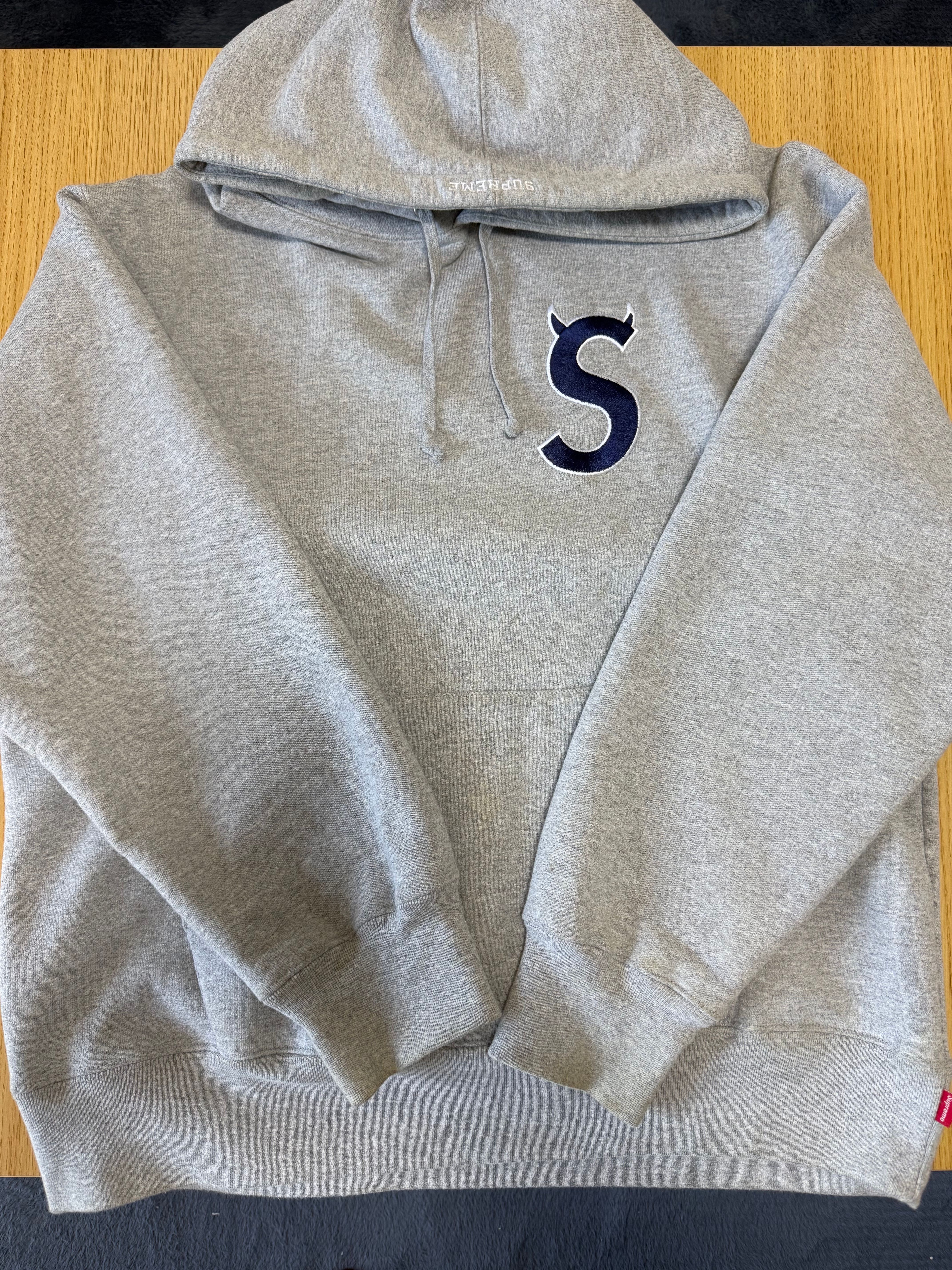 Supreme S Logo Hooded Sweatshirt "Heather Grey" (22FW)