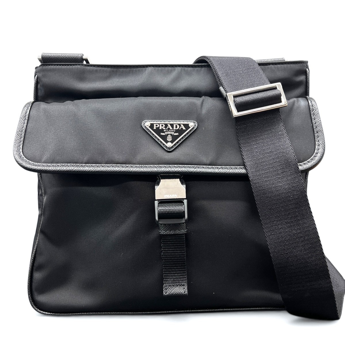 PRADA 極美品 プラダ Re-Nylon × サフィアーノレザー ショルダーバッグ 2VH119 RFID確認済 ナイロン レザー ブラック トライアングルロゴ 三角プレート ロゴプレート クロスボディ リナイロン Aランク 鑑定済 中古 プラダバッグ