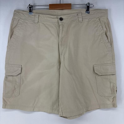 古着 コロンビア Columbia ショートパンツ カーゴ ワンポイントロゴ ジップ ハーフパンツ 大きいサイズ w40 L10 ベージュ メンズ