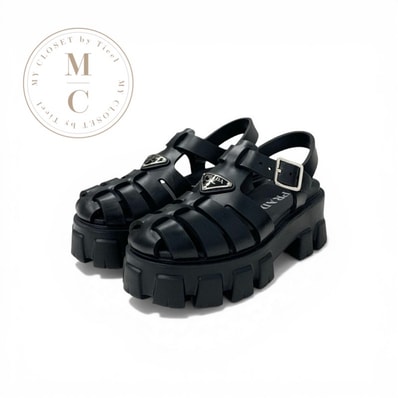 プラダ PRADA モノリス サンダル 靴 シューズ ラバー ブラック 黒 シルバー トライアングルロゴ