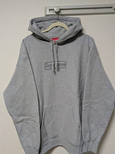 Supreme KAWS Chalk Logo Hooded Sweatshirt "Grey"(2021)