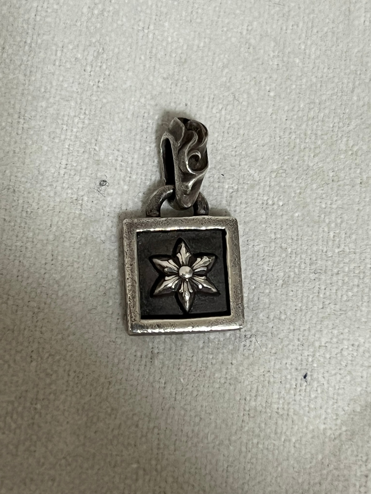 クロムハーツ CHROME HEARTS フレームドスター チャーム SV925