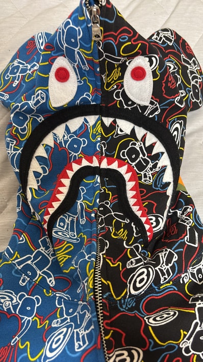 A BATHING APE BE@RBRICK CAMO BE@R SHARK FULL ZIP HOODIE "Multi"