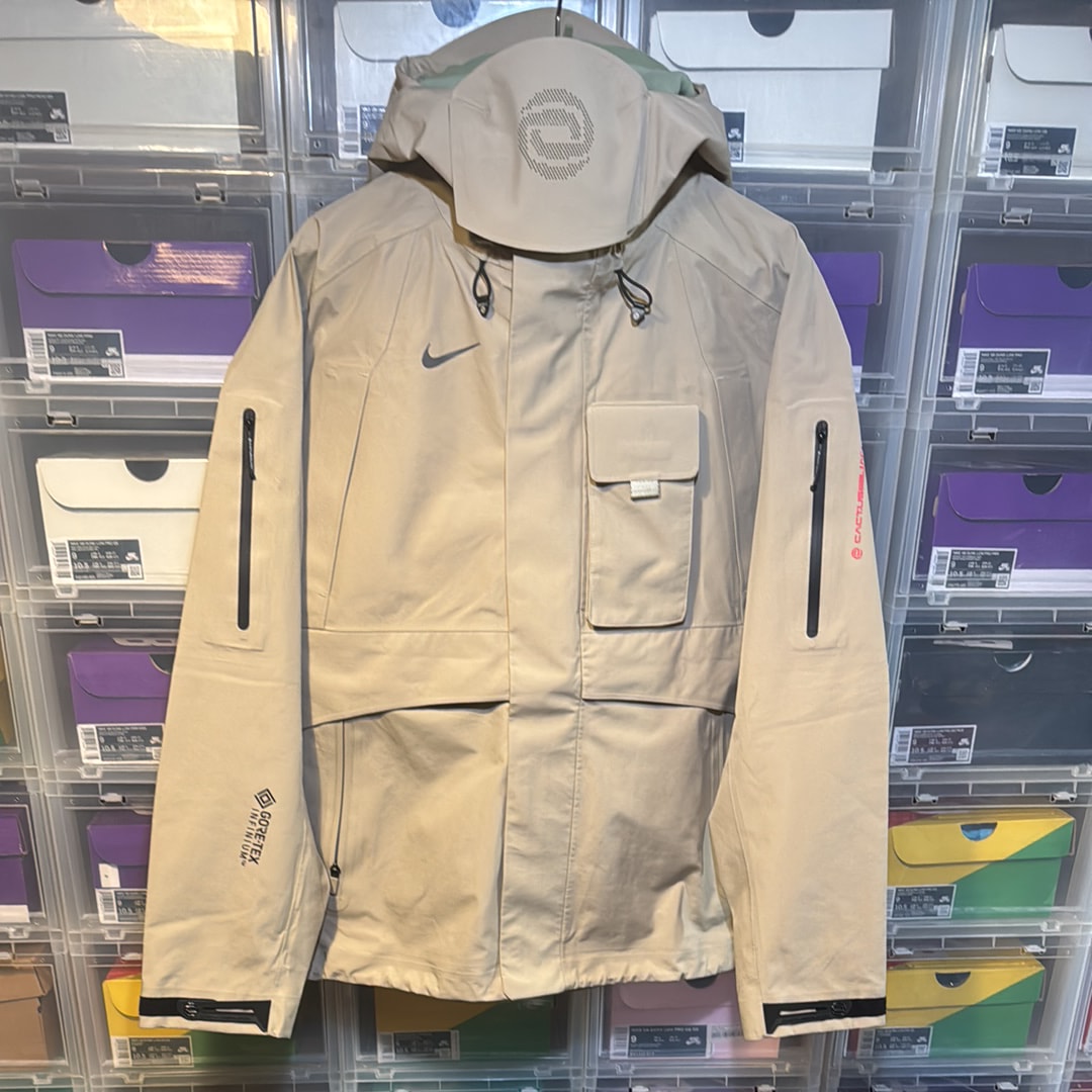 Travis Scott NRG x Nike Jackett "Limestone"