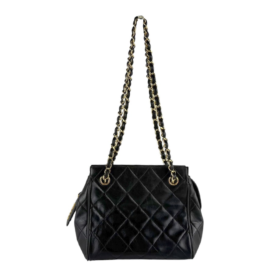 シャネル CHANEL ショルダーバッグ マトラッセ レザー/メタル ブラック レディース【中古】 z9590