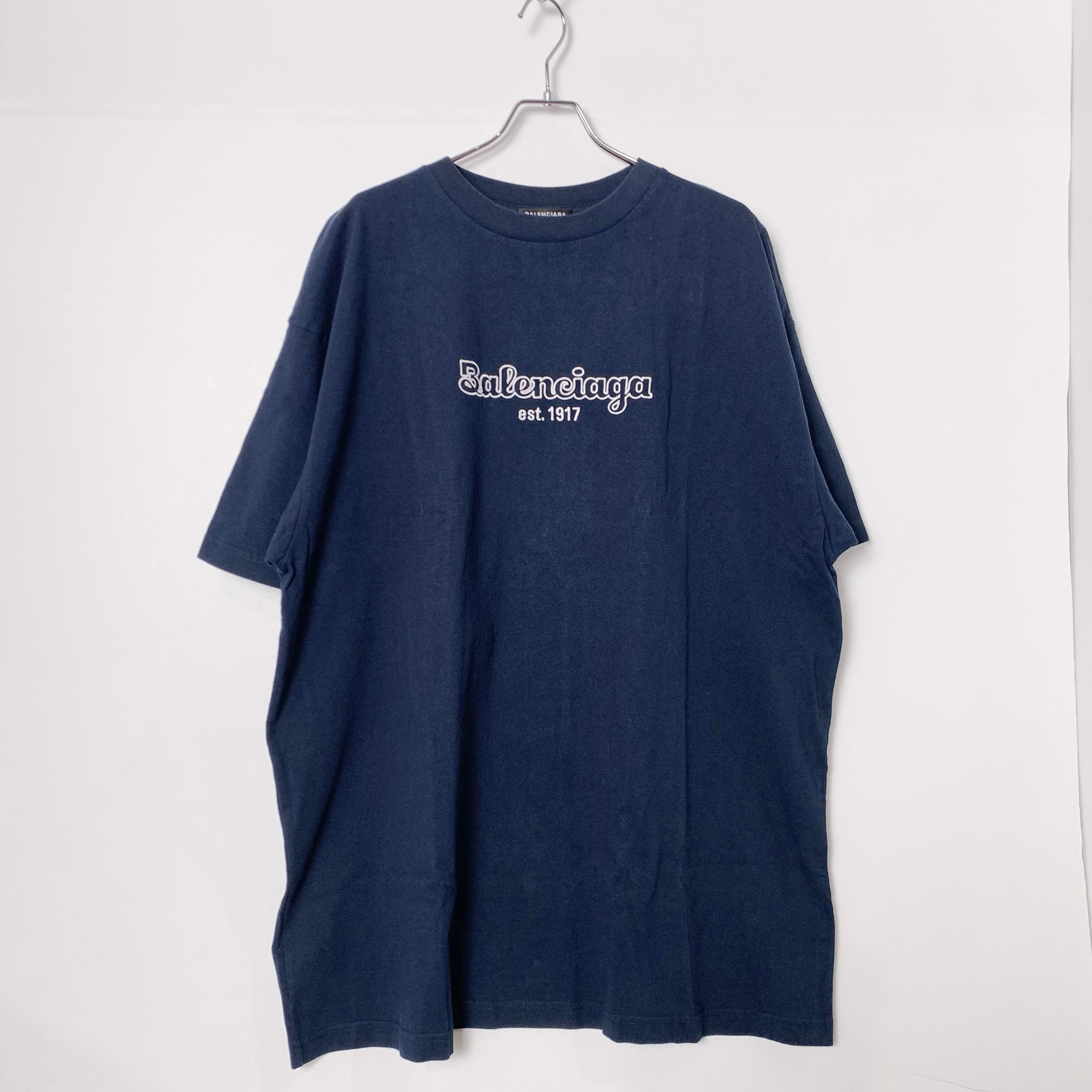 BALENCIAGA オーバーサイズロゴ刺繍Tシャツ ネイビー