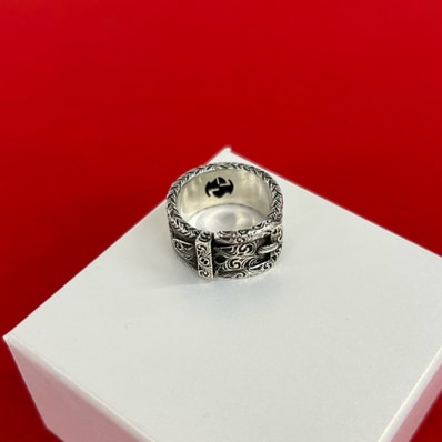 GUCCI グッチ ガーデン アラベスク リング シルバー925 リング・指輪 16号 シルバー
32928