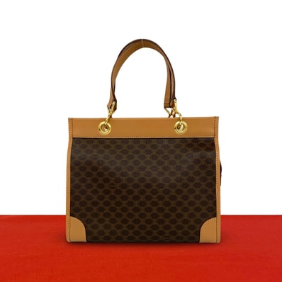 CELINE セリーヌ マカダム ブラゾン 柄 トリオンフ レザー PVC ハンドバッグ ブラウン
17545