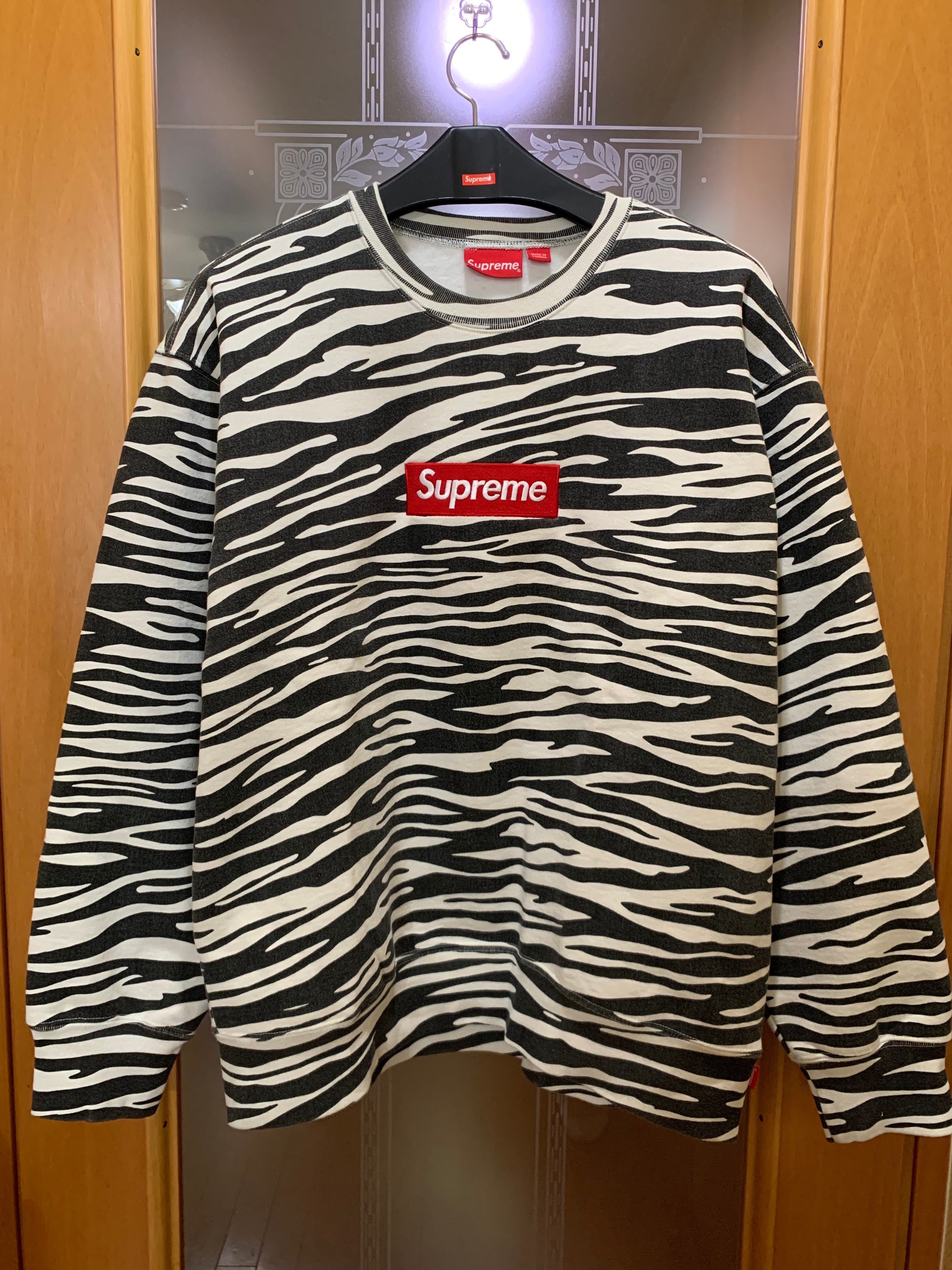 supreme box logo crewneck zebra ボックスロゴ 中古】Supreme Box