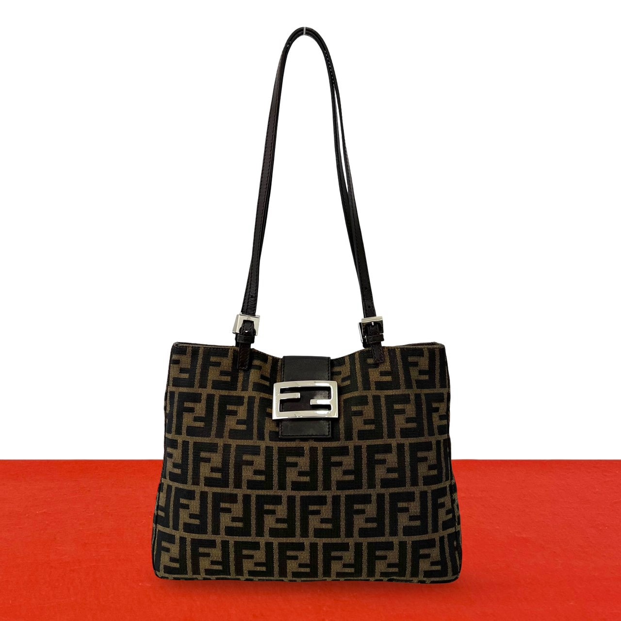 FENDI フェンディ ズッカ FF 柄 キャンバス レザー トートバッグ ブラウン
93229