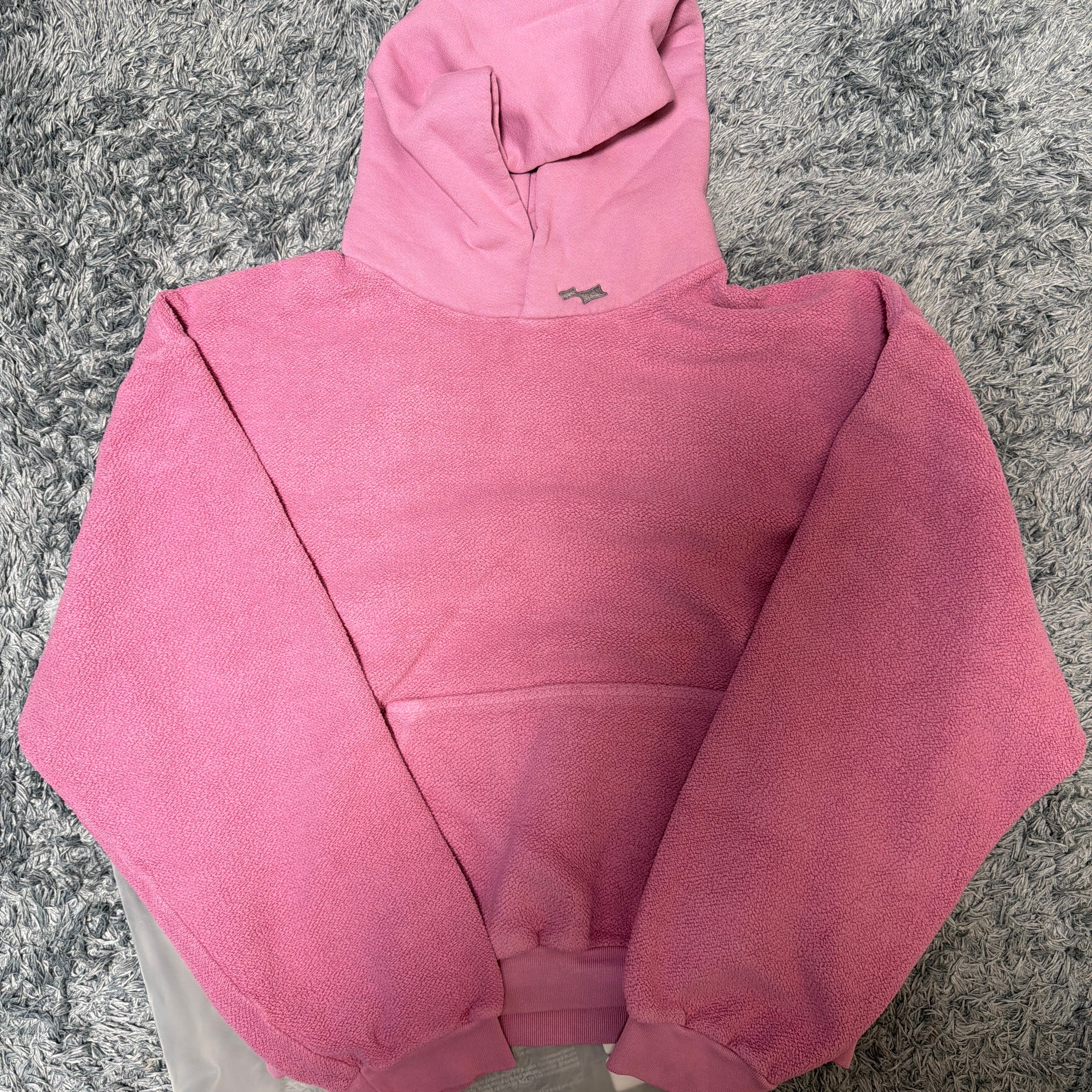 新品・未使用(ワケあり)】SKYLRK REVERSE PINK HOODIEの古着・中古