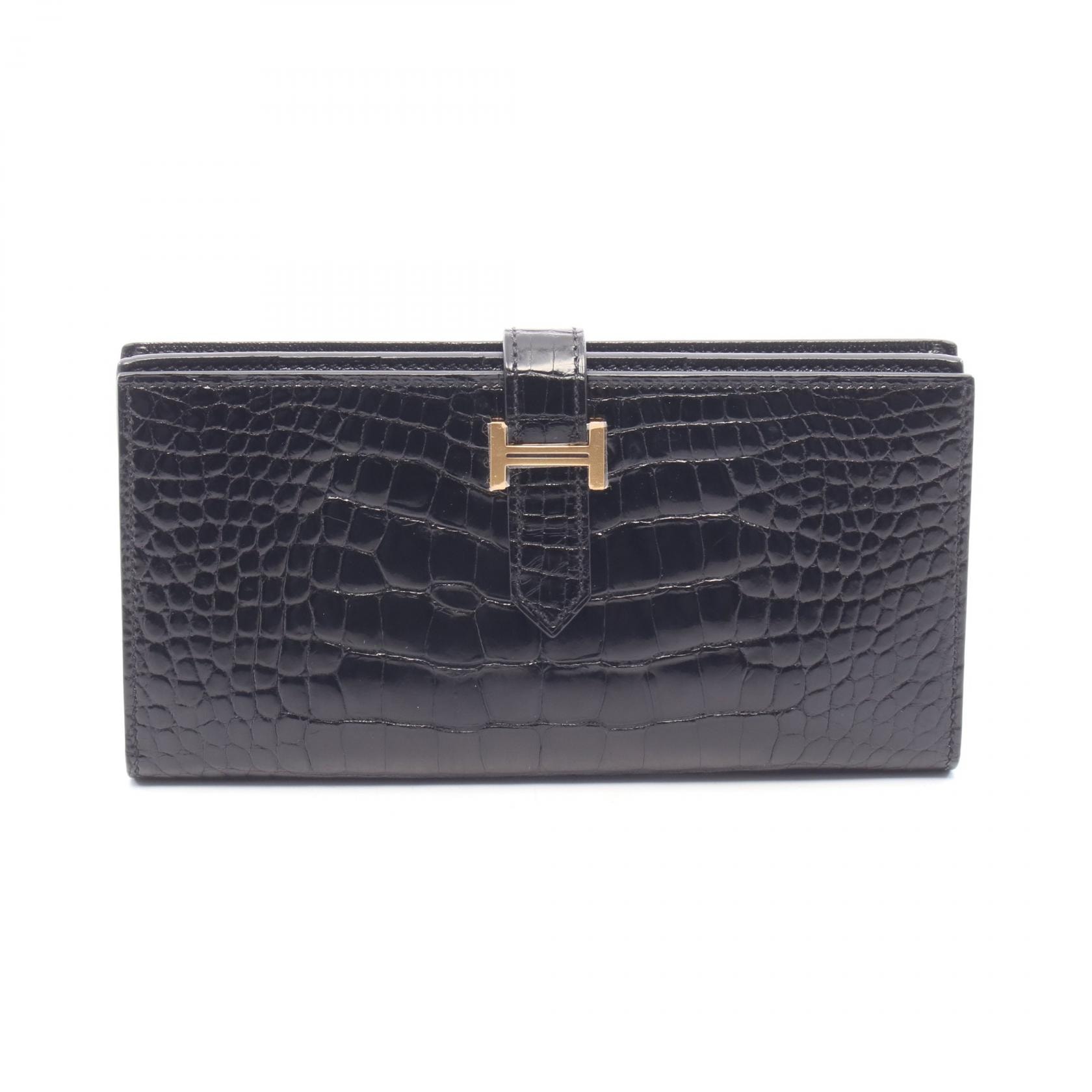 エルメス HERMES ベアンスフレ 二つ折り長財布 財布 アリゲーターリセ T刻印(2015年製造) レディース ブラック系 【中古】