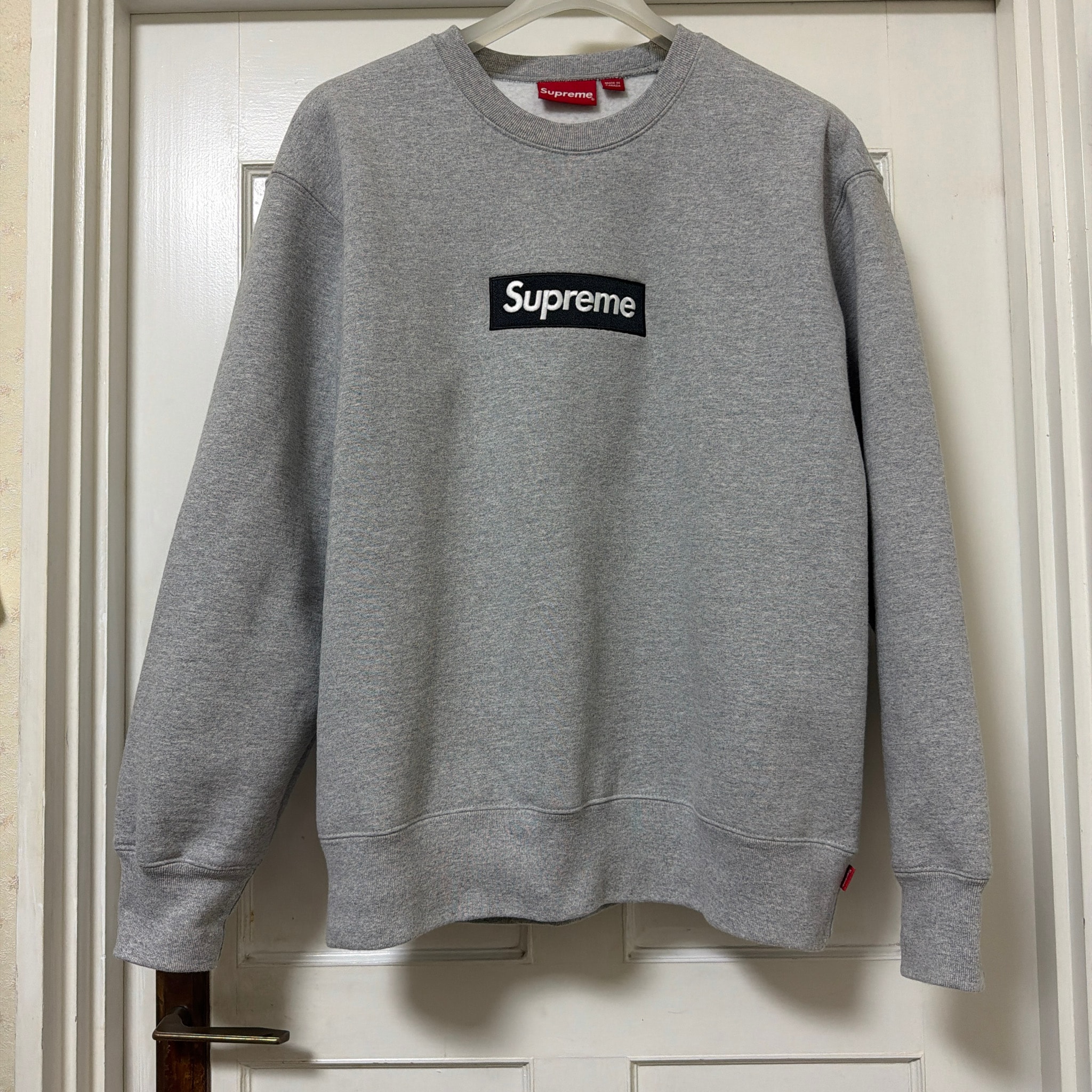 Supreme Box Logo Crewneck "Heather Grey" (22FW)