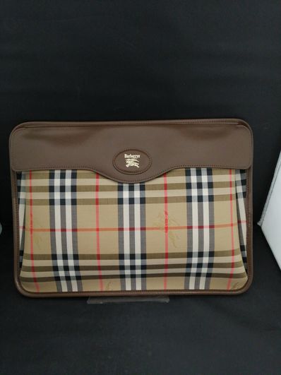 BURBERRY