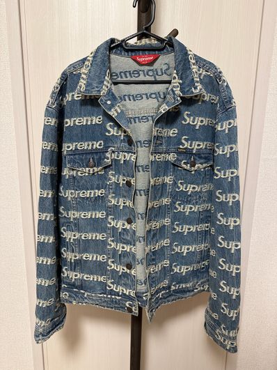 Supreme Frayed Logos Denim Trucker Jacket "Blue"