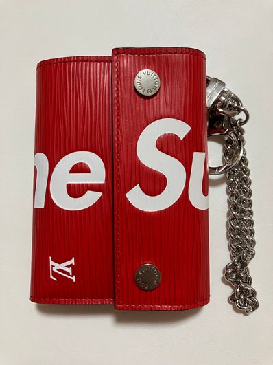 Louis Vuitton x Supreme Chain Wallet "Red"