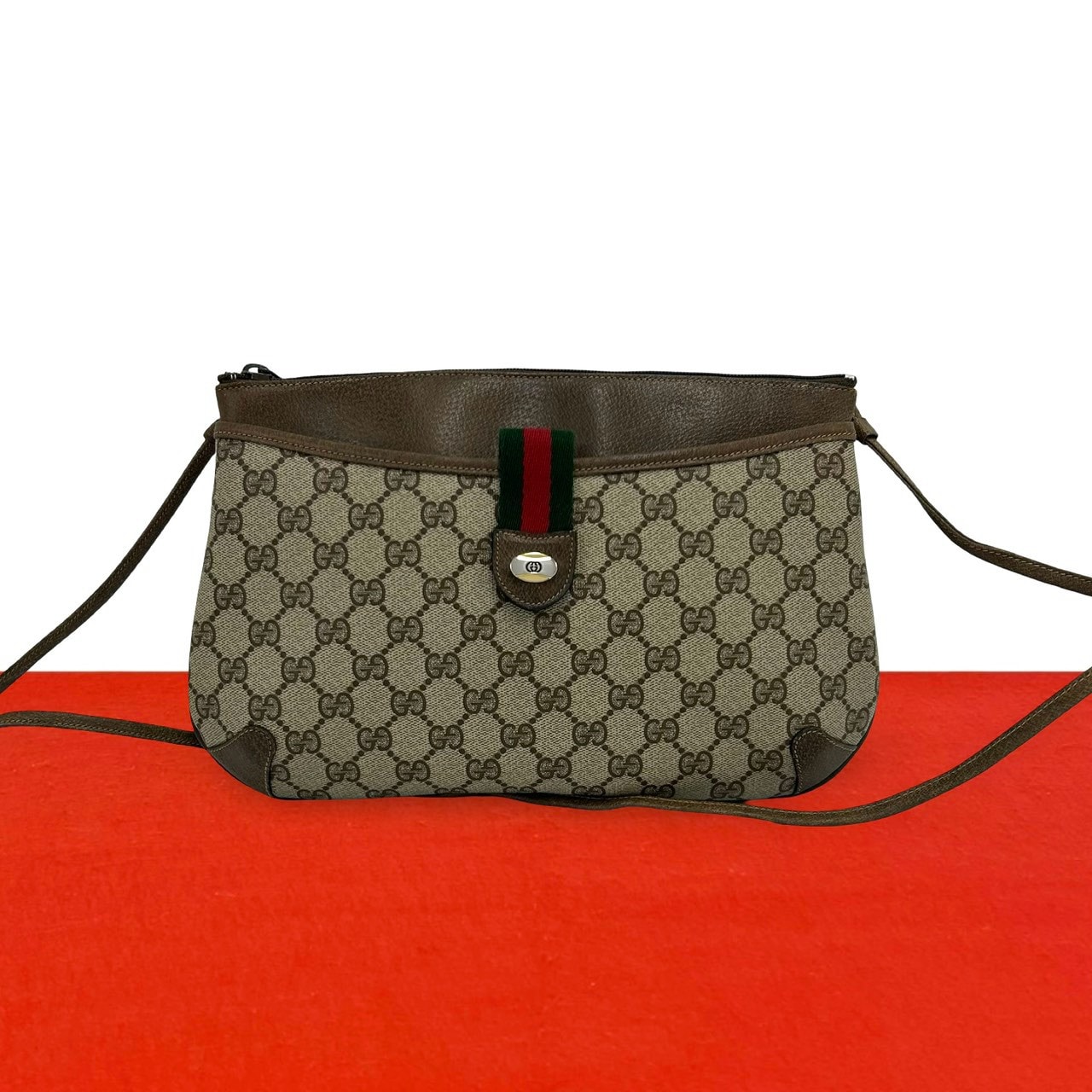 GUCCI グッチ シェリーライン GG ロゴ 金具 PVC レザー ショルダーバッグ ブラウン
 75379