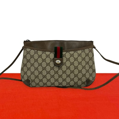 GUCCI グッチ シェリーライン GG ロゴ 金具 PVC レザー ショルダーバッグ ブラウン
75379