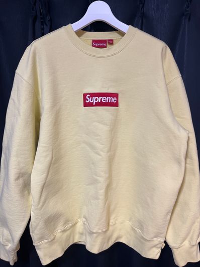 Supreme Box Logo Crewneck "Pale Yellow" (22FW)